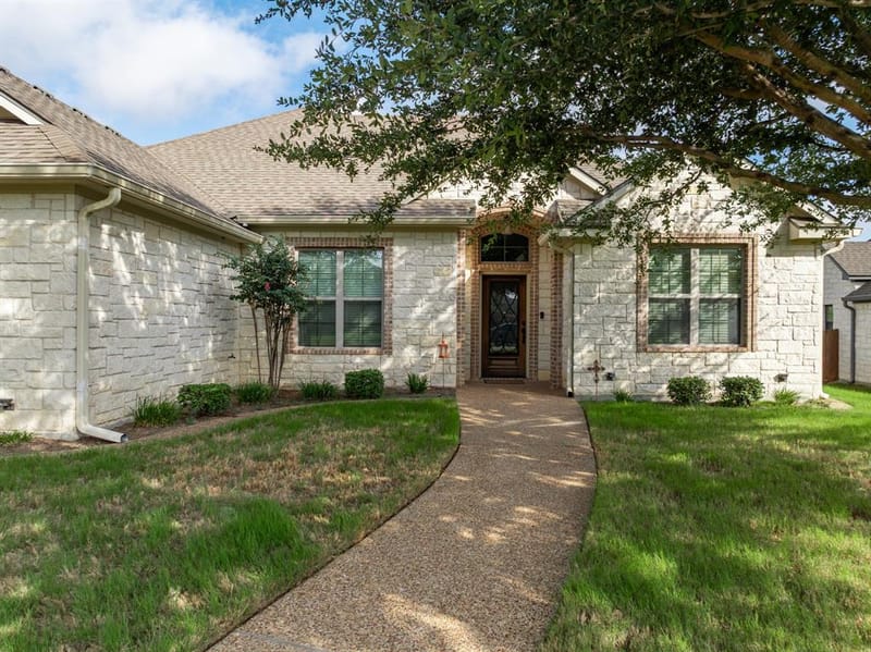 557 Perry Lane, Robinson TX 76706 - Photo 2