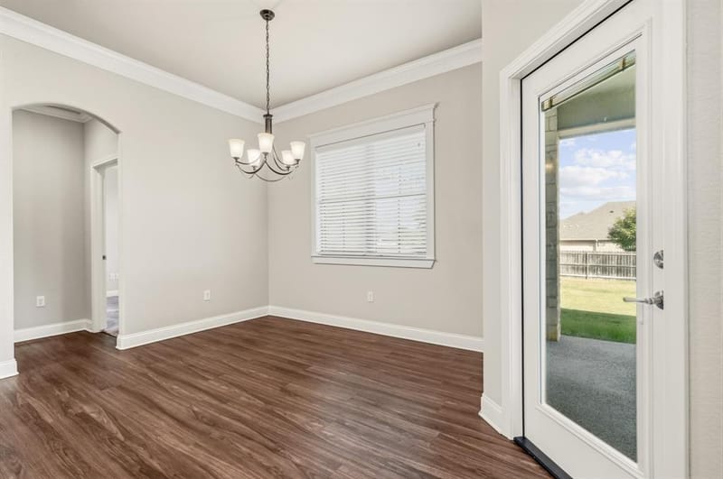 557 Perry Lane, Robinson TX 76706 - Photo 12
