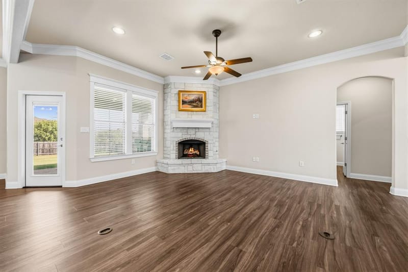 557 Perry Lane, Robinson TX 76706 - Photo 5