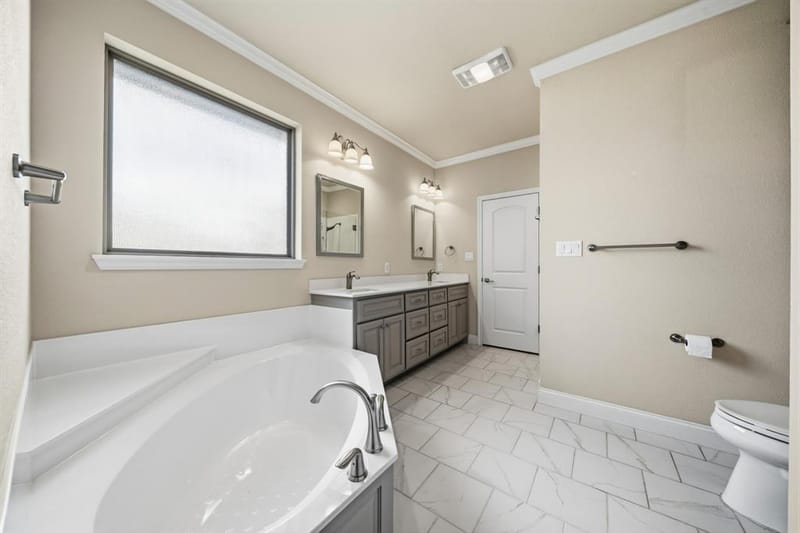 557 Perry Lane, Robinson TX 76706 - Photo 15