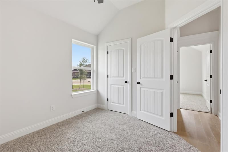 728 Raylan Street, Springtown TX 76082 - Photo 33