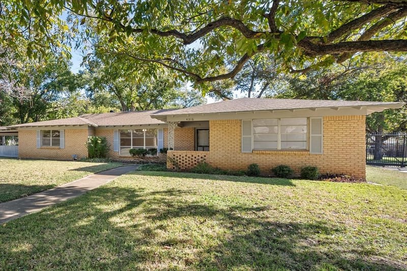 4316 Ashmore Drive, North Richland Hills TX 76180 - Photo 2