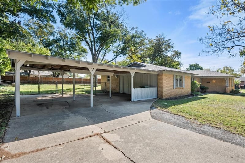 4316 Ashmore Drive, North Richland Hills TX 76180 - Photo 7