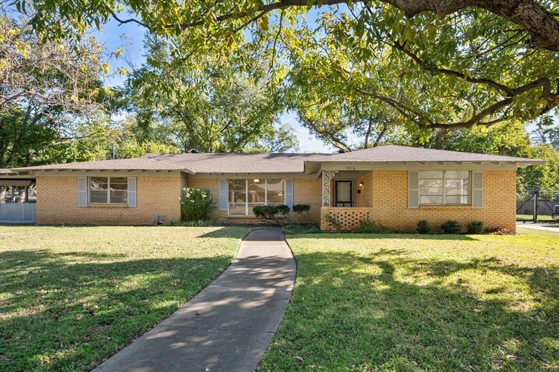 4316 Ashmore Drive, North Richland Hills TX 76180 - Photo 3