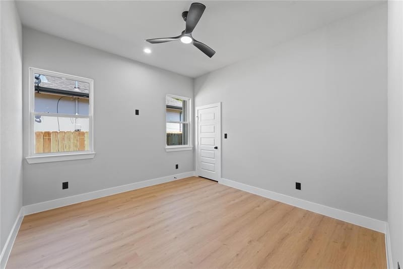 5719 Bon Air Drive, Dallas TX 75241 - Photo 23