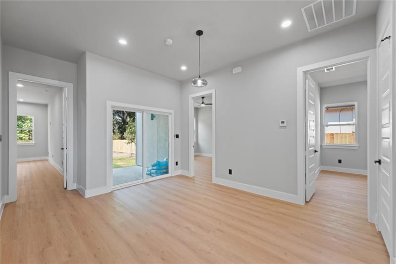 5719 Bon Air Drive, Dallas TX 75241 - Photo 15