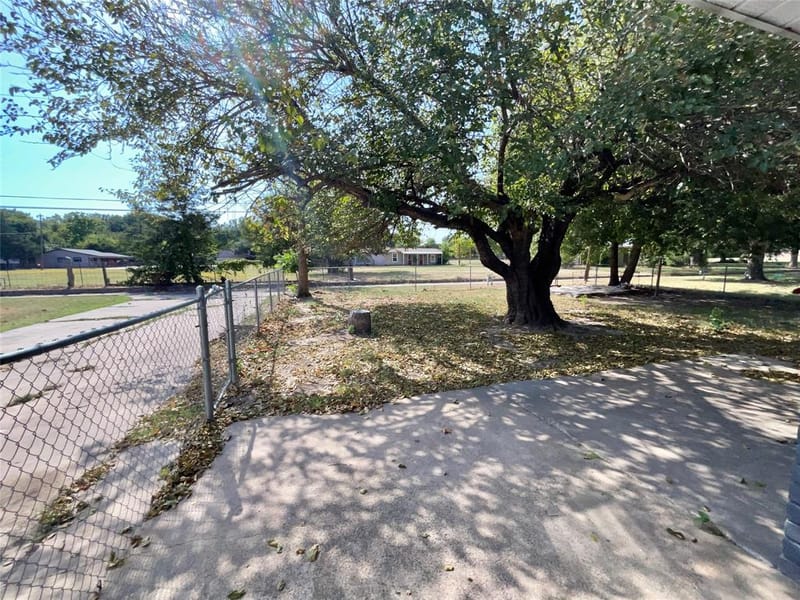 3008 Arapaho Road, Commerce TX 75428 - Photo 28