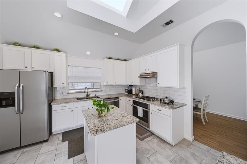 10209 Forrest Drive, Frisco TX 75035 - Photo 12