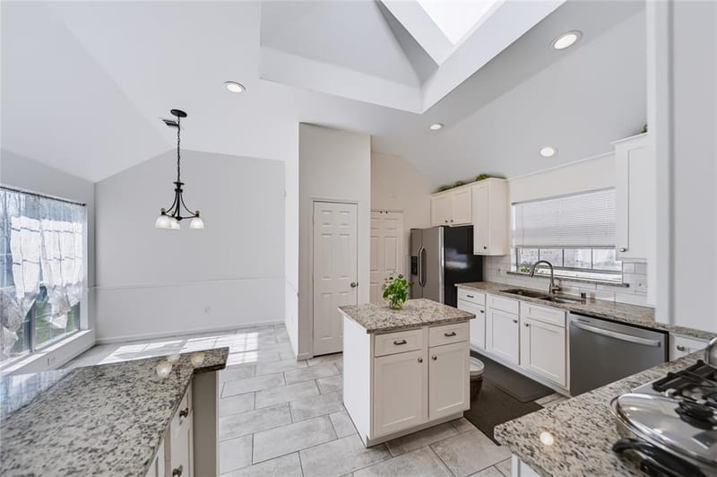 10209 Forrest Drive, Frisco TX 75035 - Photo 11