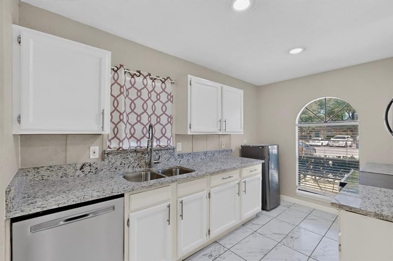3310 Magnolia Court, Rowlett TX 75089 - Photo 6