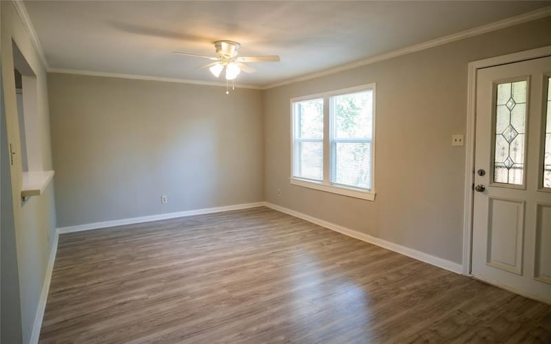 2720 Hanger Avenue, Fort Worth TX 76105 - Photo 6