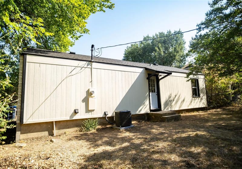 2720 Hanger Avenue, Fort Worth TX 76105 - Photo 17