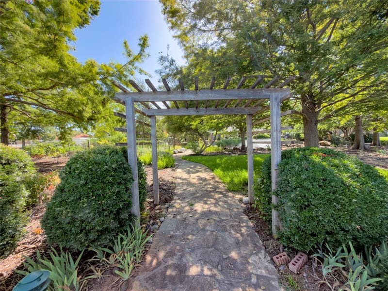 702 Pintail Court, Granbury TX 76049 - Photo 22