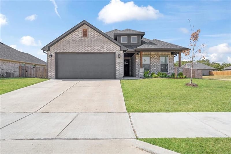 2132 Gabriel Drive, Sherman TX 75092
