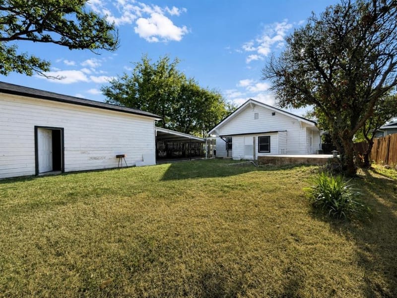 1601 S Travis Street, Sherman TX 75090 - Photo 26