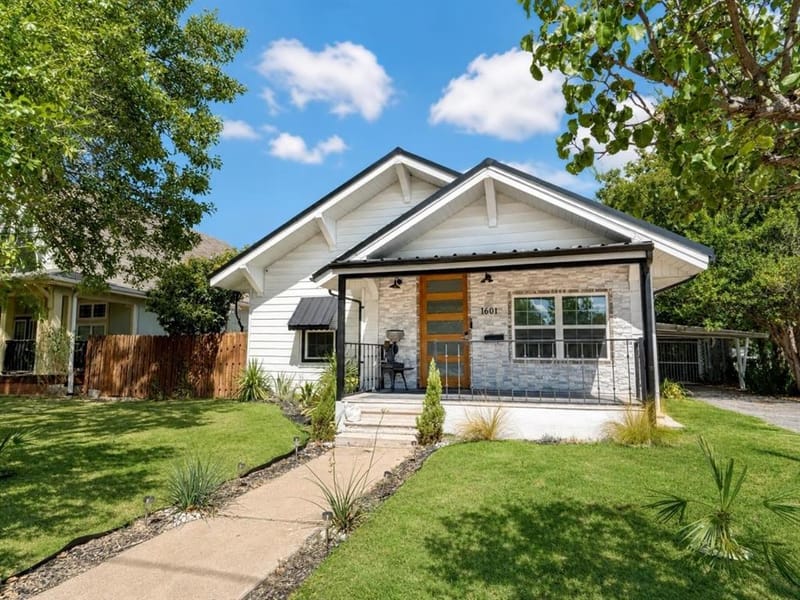 1601 S Travis Street, Sherman TX 75090