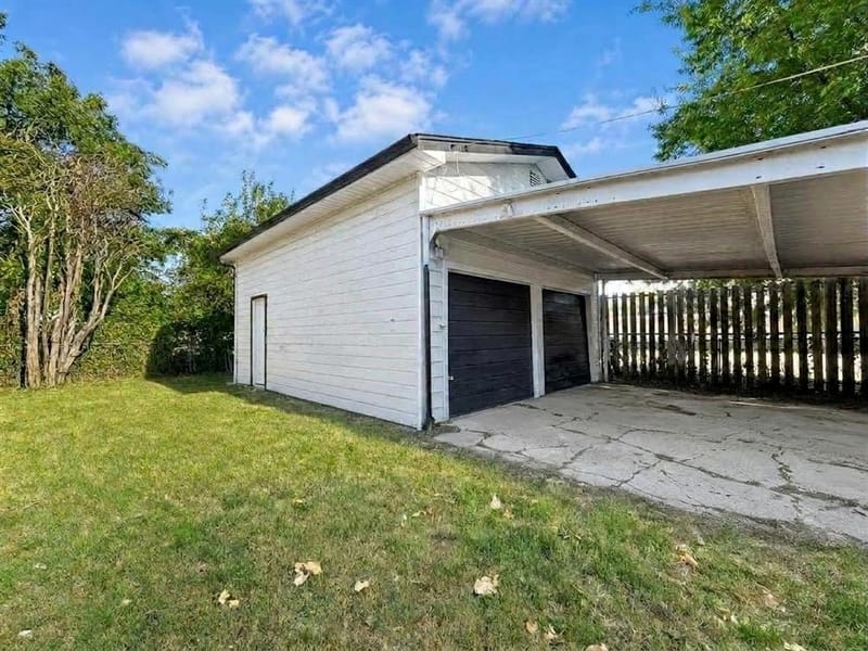 1601 S Travis Street, Sherman TX 75090 - Photo 25