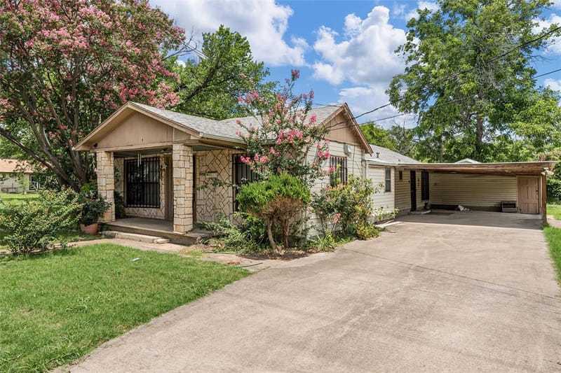 1320 S 26th Street, Waco TX 76706 - Photo 2