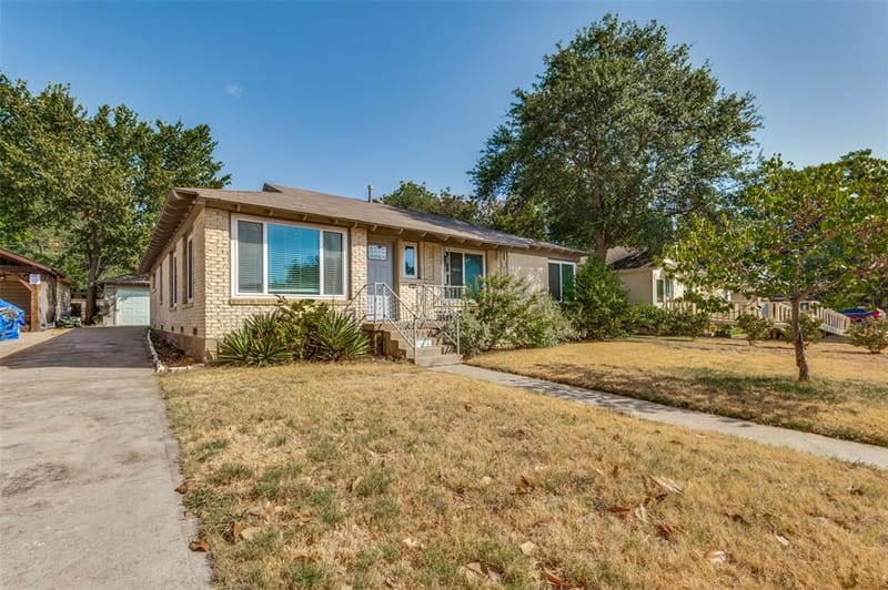 1219 Mcadams Avenue, Dallas TX 75224 - Photo 2