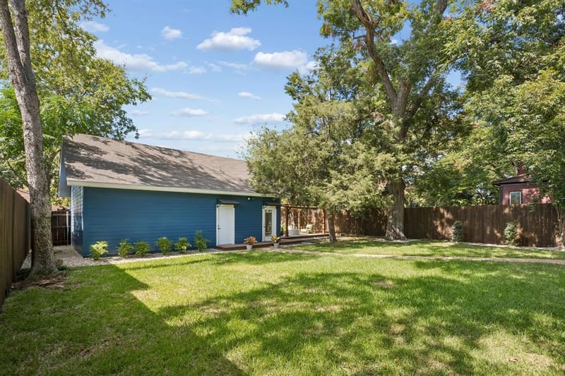 4915 Junius Street, Dallas TX 75214 - Photo 30