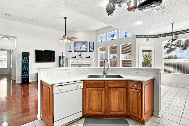 1915 Ledgemont Court, Allen TX 75013 - Photo 11