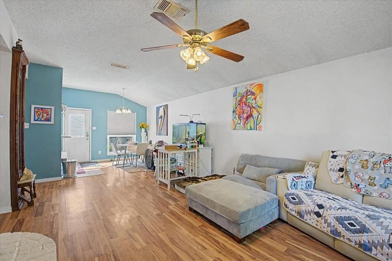 5705 Heatherglen Terrace, Fort Worth TX 76179 - Photo 9