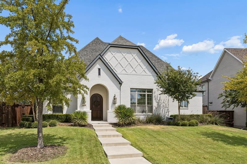 1828 Quiet Oak Place, Fort Worth TX 76008 - Photo 2