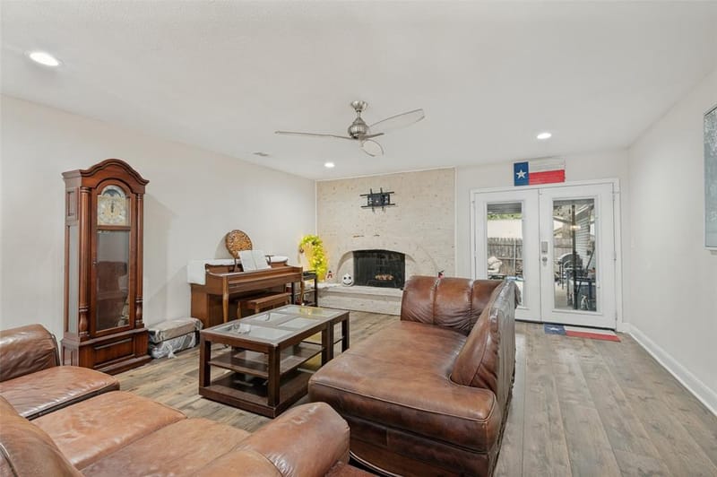 824 Wheelwood Drive, Hurst TX 76053 - Photo 3