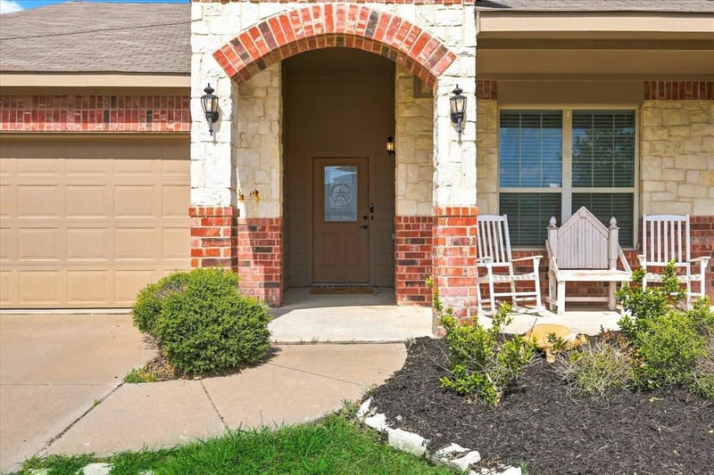 2113 Danibelle Drive, Heartland TX 75126 - Photo 8