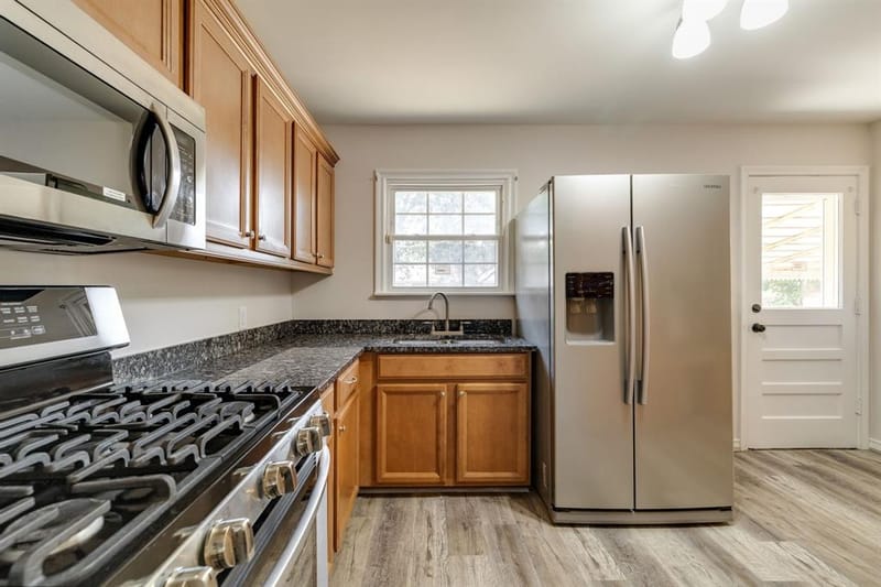 3114 San Medina Avenue, Dallas TX 75228 - Photo 8