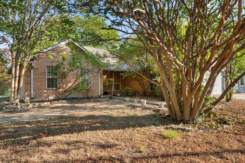 3002 W 4th Avenue, Corsicana TX 75110 - Photo 2