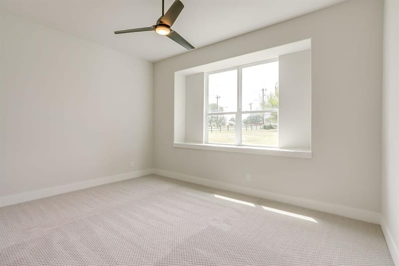 1001 Magnolia Court, Springtown TX 76082 - Photo 27
