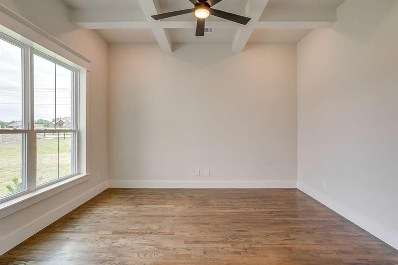 1001 Magnolia Court, Springtown TX 76082 - Photo 6