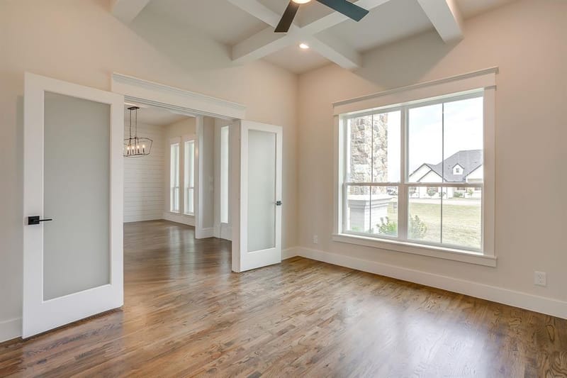 1001 Magnolia Court, Springtown TX 76082 - Photo 7