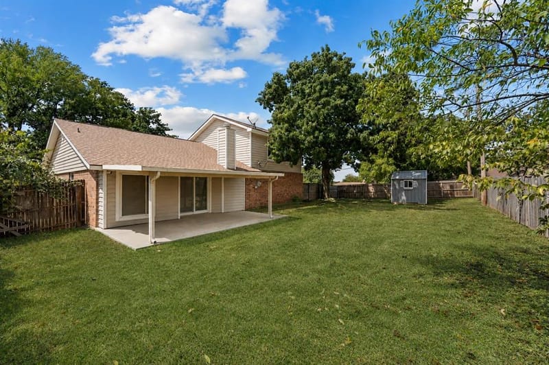 4601 Mandalay Drive, Arlington TX 76016 - Photo 12