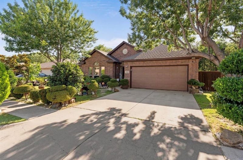 1025 Pearson Street, Irving TX 75061