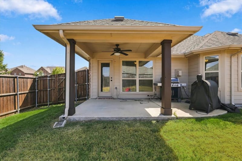 1733 Ridge Creek Lane, Aubrey TX 76227 - Photo 18