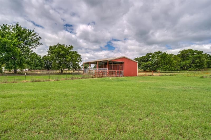 1833 Dr Sanders Road, Cross Roads TX 76227 - Photo 33
