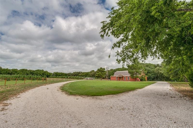 1833 Dr Sanders Road, Cross Roads TX 76227 - Photo 37