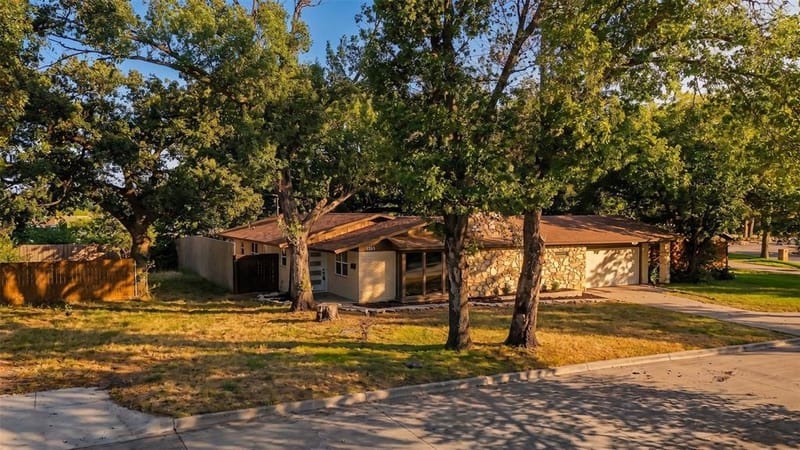 5144 Jennings Drive, North Richland Hills TX 76180 - Photo 2
