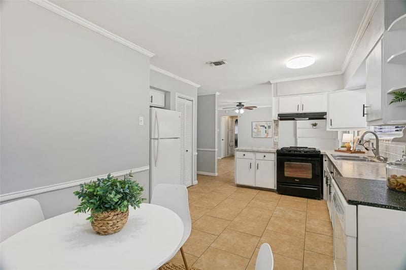 1056 Easy Street, Grapevine TX 76051 - Photo 7