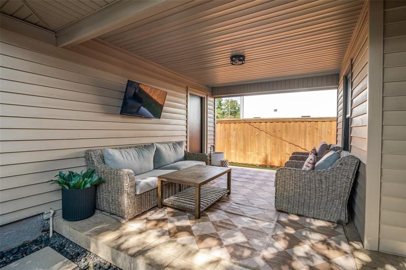 9005 Livenshire Drive, Dallas TX 75238 - Photo 23