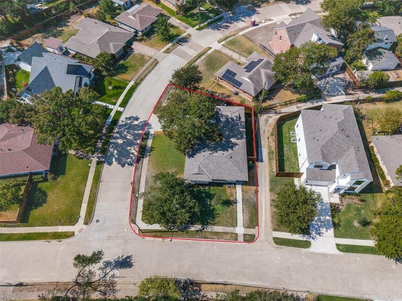 9005 Livenshire Drive, Dallas TX 75238 - Photo 27