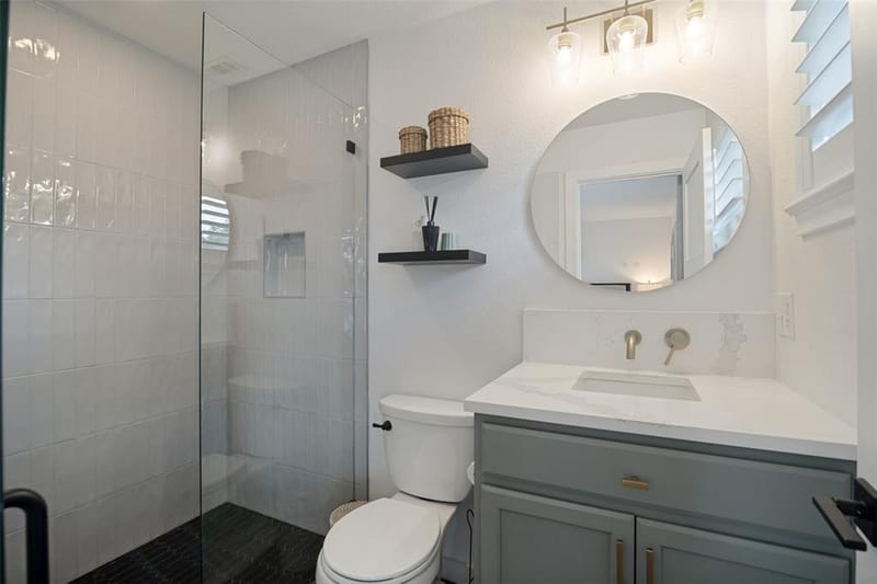 9005 Livenshire Drive, Dallas TX 75238 - Photo 7