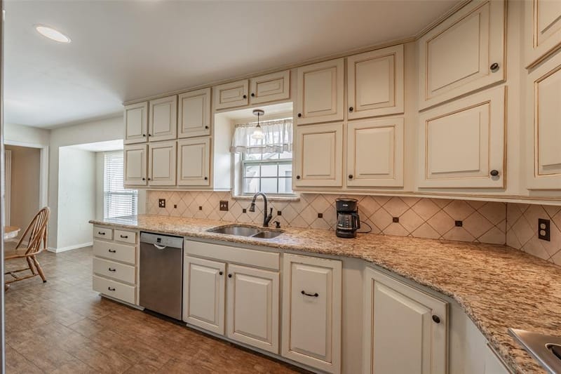 7317 Tipperary Court, North Richland Hills TX 76182 - Photo 12