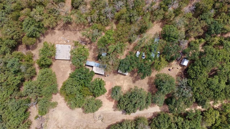 490 HCR 1250, Whitney TX 76692 - Photo 3