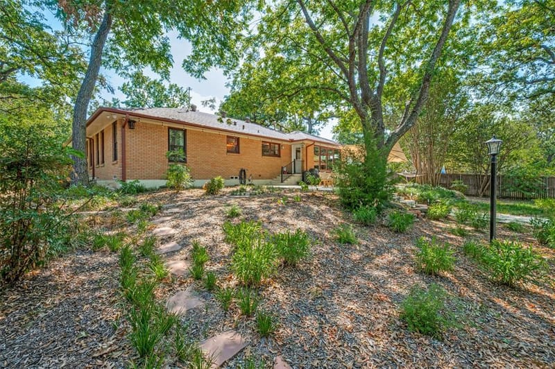 1403 Greenwood Drive, Denton TX 76209 - Photo 34