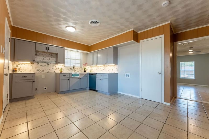 818 Emberwood Drive, Dallas TX 75232 - Photo 13