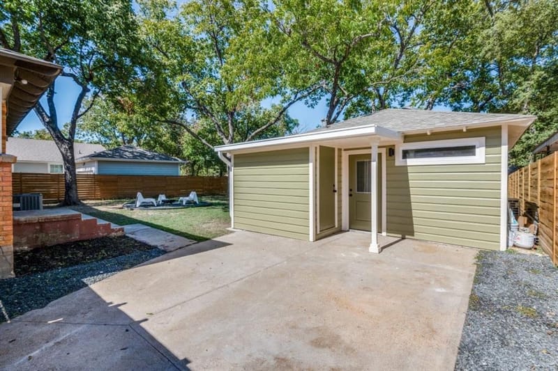 2433 Southwood Drive, Dallas TX 75233 - Photo 17