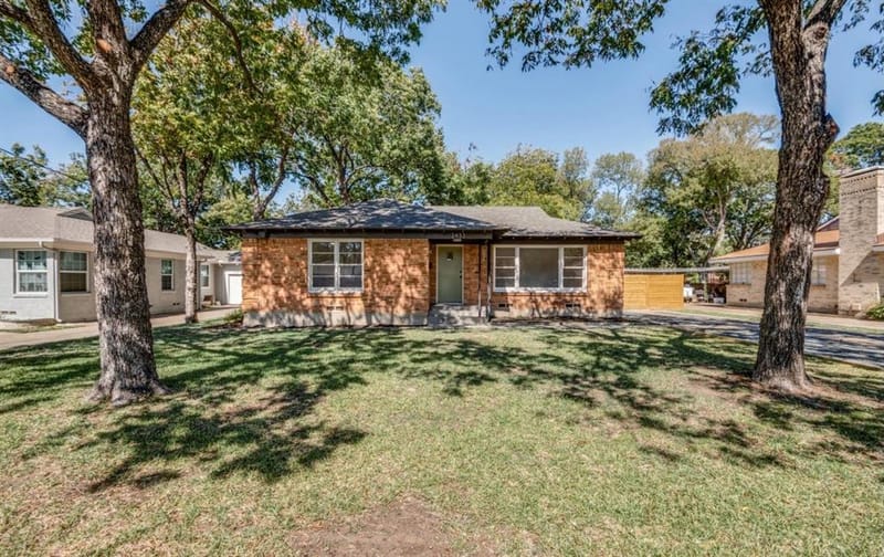 2433 Southwood Drive, Dallas TX 75233